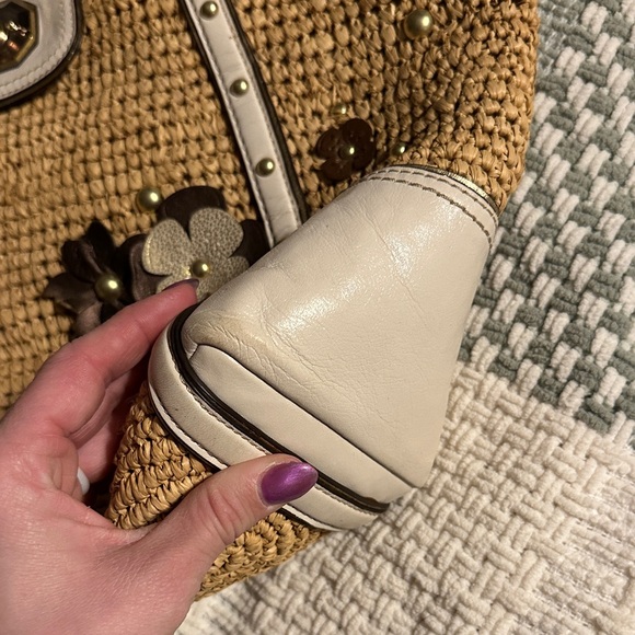 Women’s Coach shoulder bag - Picture 4 of 10